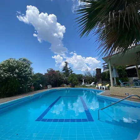 Eirini's Art House Villa