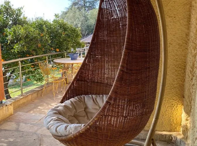 Eirini's Art House Villa *