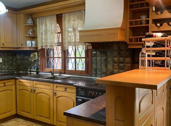 Eirini's Art House *