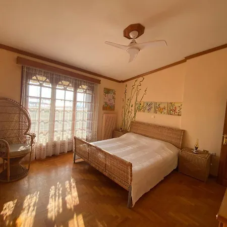 Eirini's Art House Villa