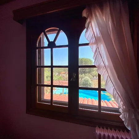 Eirini's Art House Villa